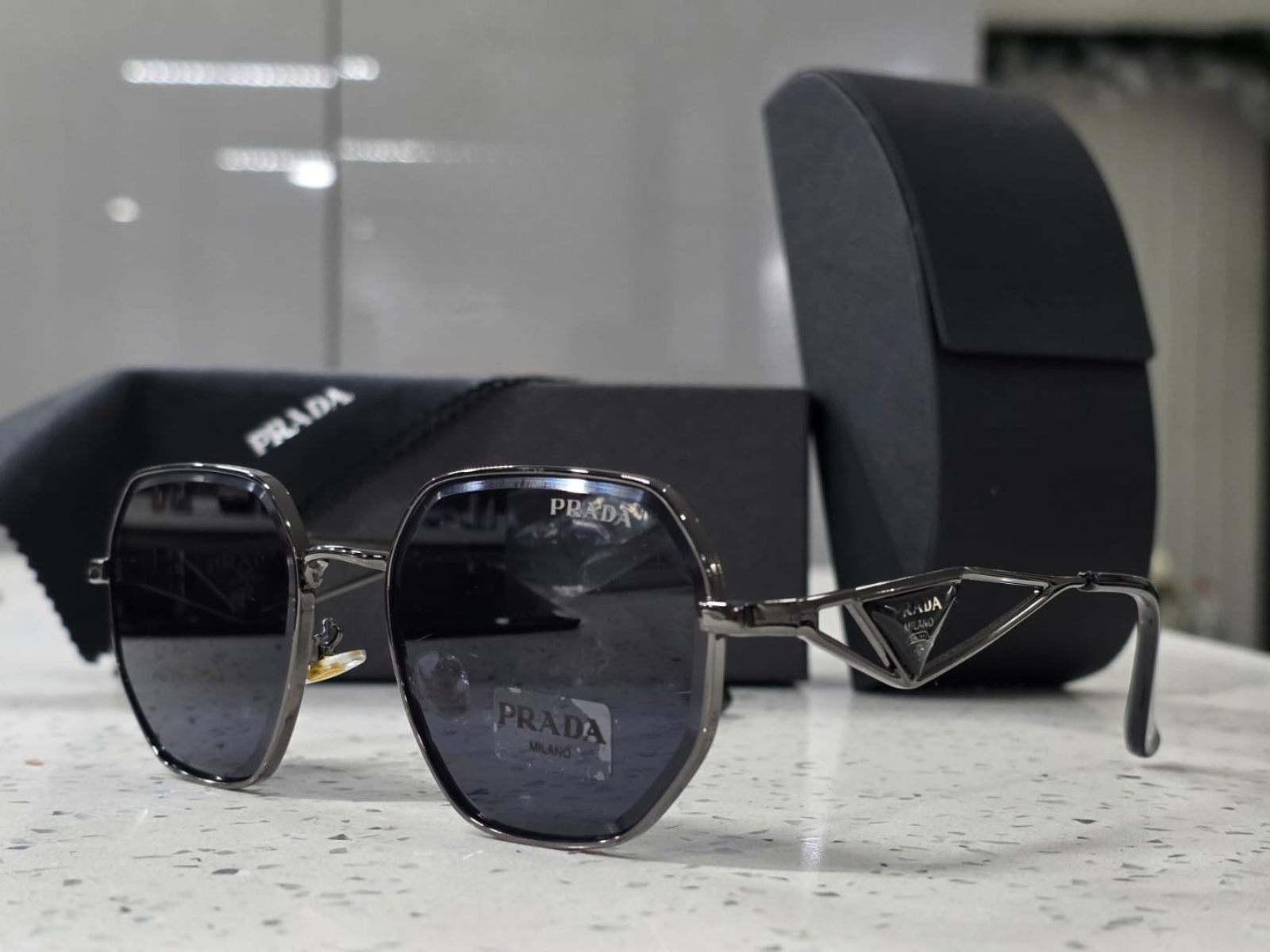 Eclipse Sur — Lentes de Sol Metálicos | Colección Sur