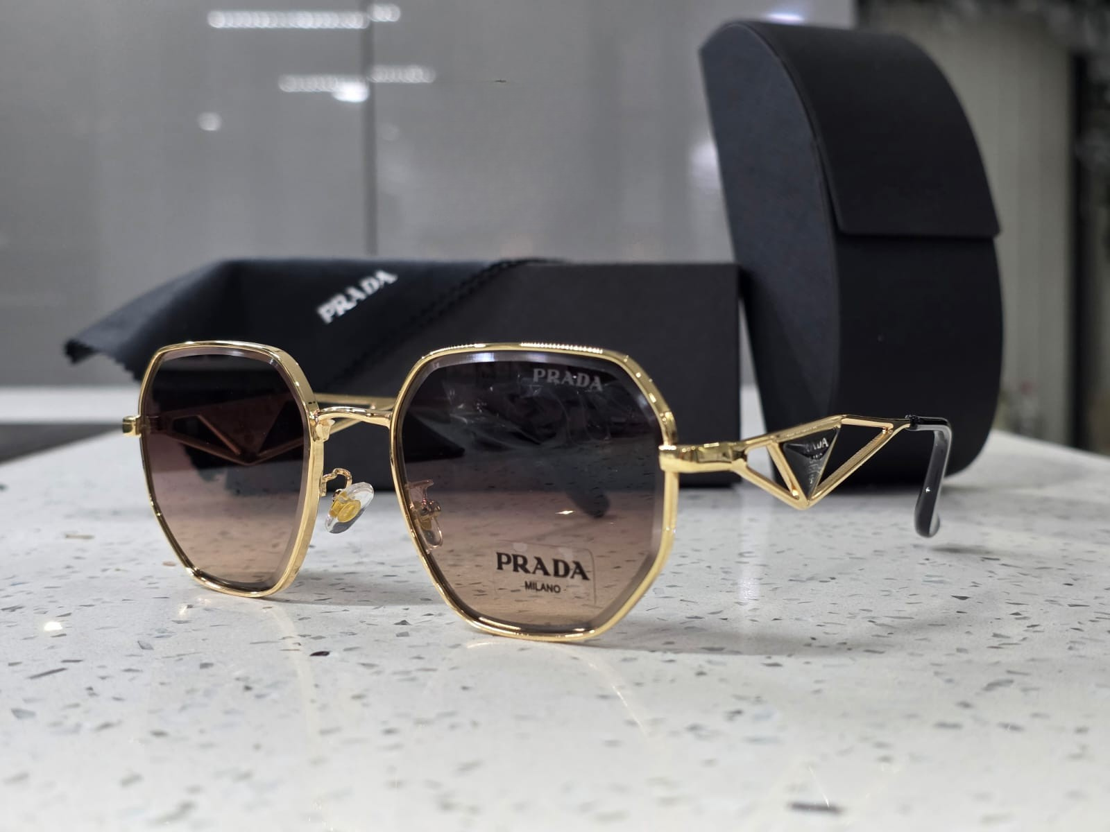 Eclipse Sur — Lentes de Sol Metálicos | Colección Sur