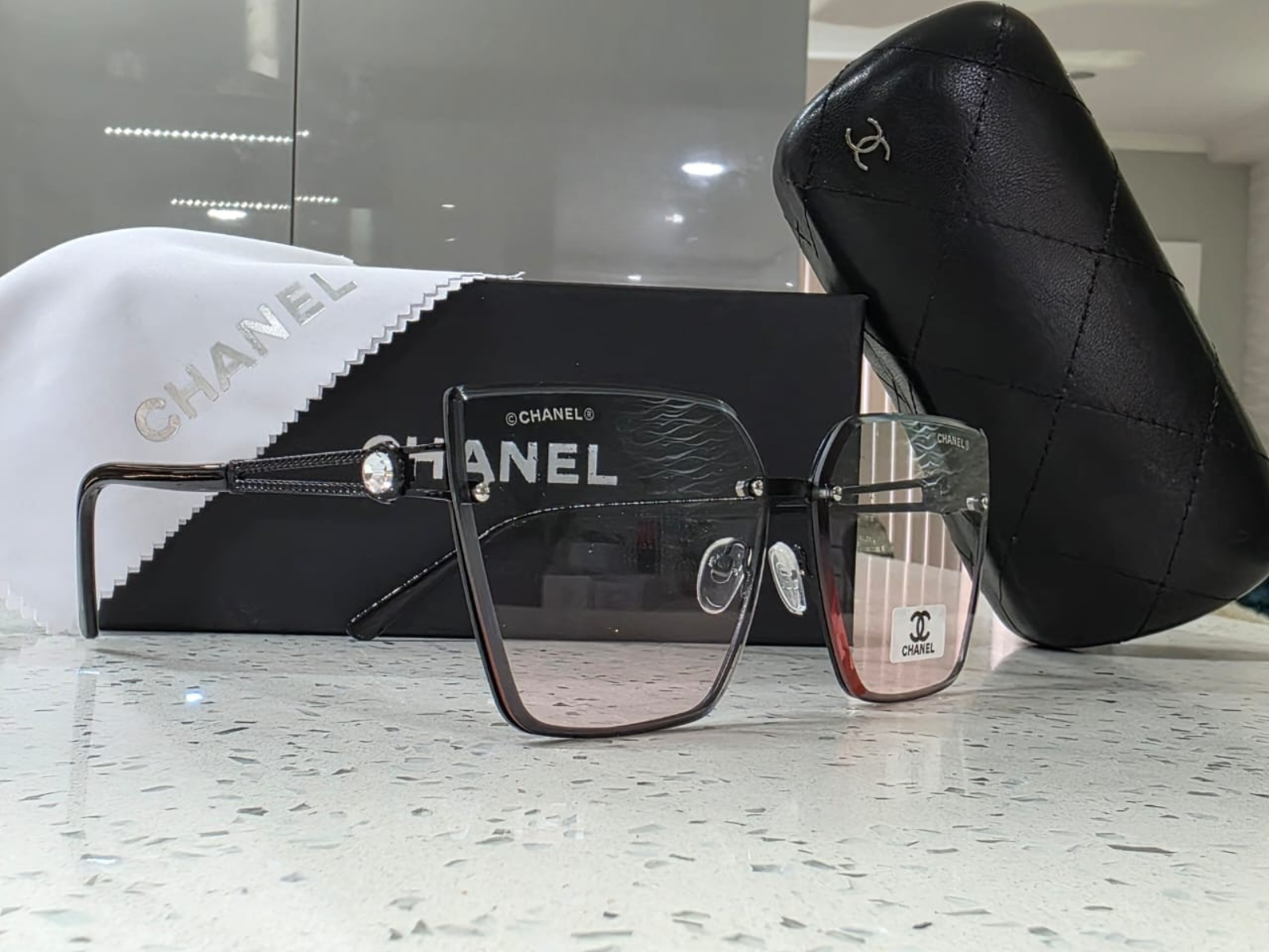 Alas de Mariposa — Lentes de Sol Translúcidos | Colección Sur