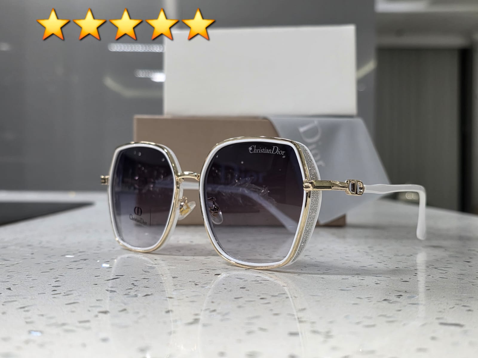 Lentes de sol con carácter y brillo